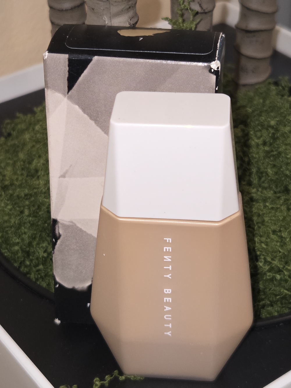 Fenty Beauty Eaze Drop Blurring Skin Tint Shade 7 32mL/1.08oz New